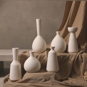 Beautifully threaded white vase 7 pc set